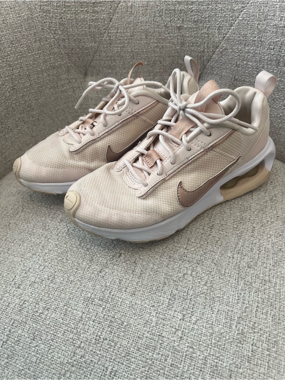 Nike Air Max Light Pink Peach Sneakers with Metallic Rose Swoosh 6